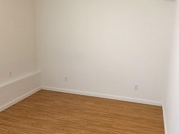 5th image of 1331 43rd Ave