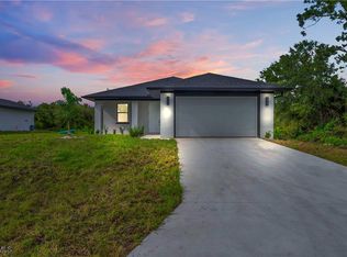 3224 53rd St W, Lehigh Acres, FL 33971