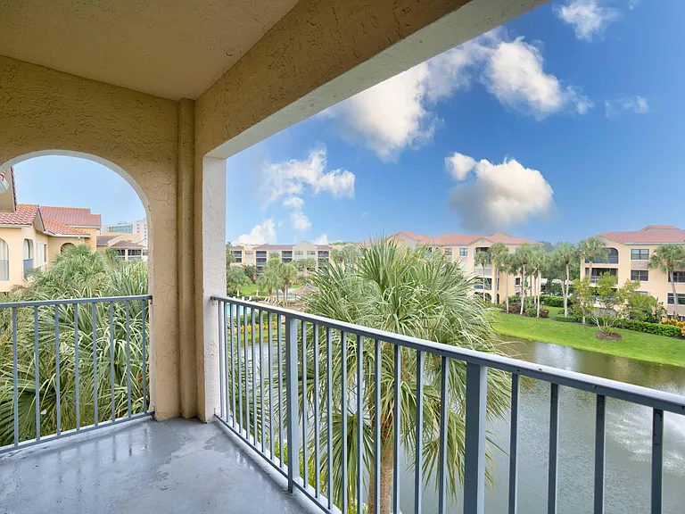 100 Uno Lago Dr #402 — Photo 4