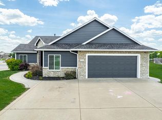 1101 N Beau Jardin St, Derby, KS 67037