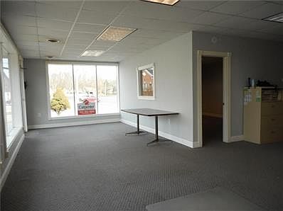 4th image of 901 E South Blvd