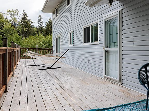 4th image of 284 Greenhill Rd