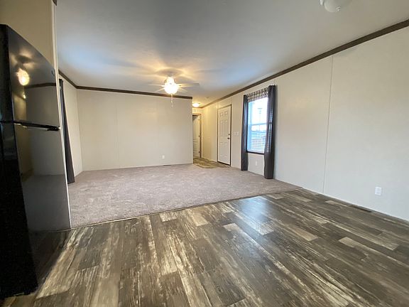 4th image of 442 Meadow Ln #6