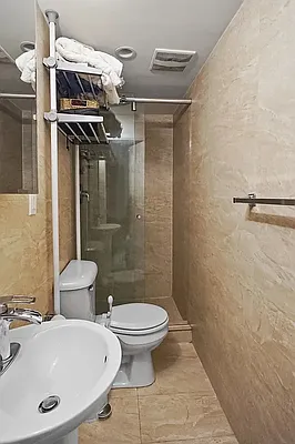 Rented by Compass | media 22