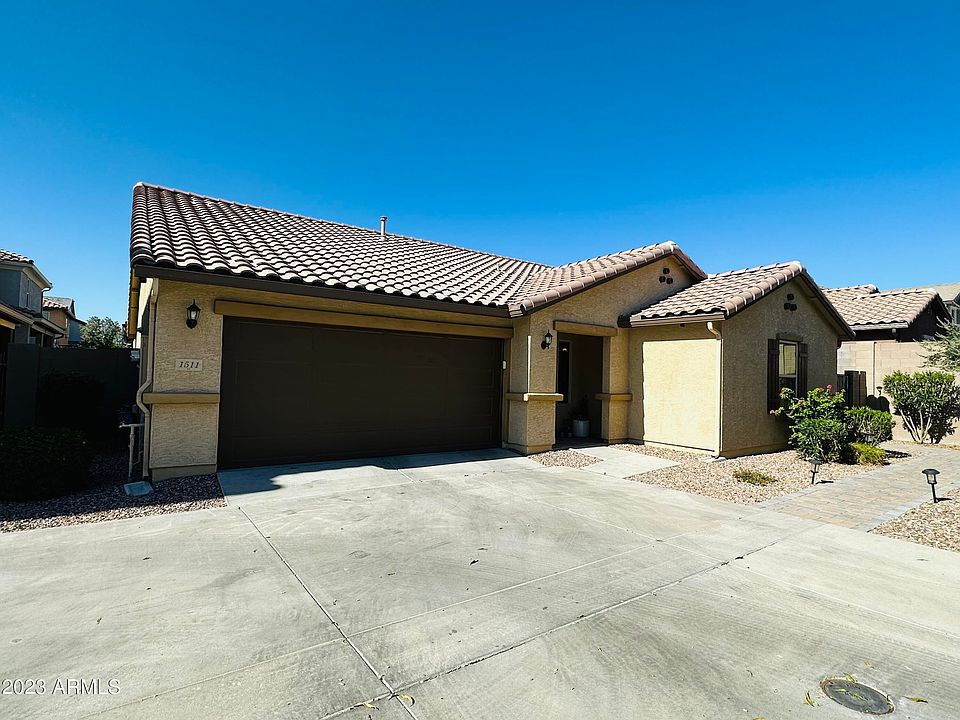 1st image of 1511 N BANNING --