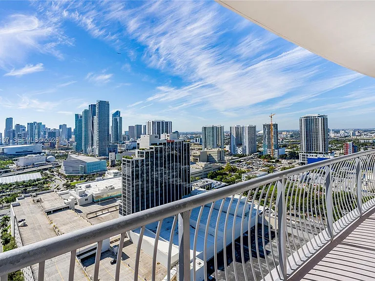 1750 N Bayshore Dr #3410 — Photo 22