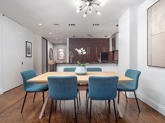 3rd image of 133 W 22nd St APT 9E