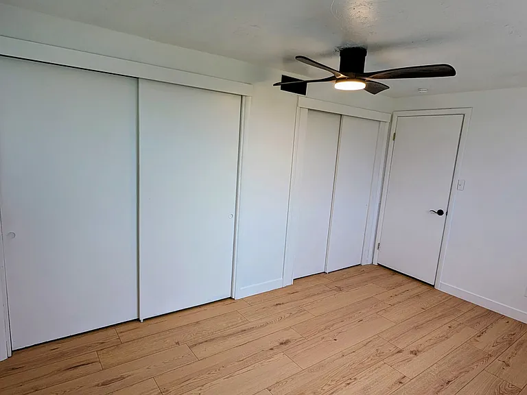 2365 E Campus Dr — Photo 9