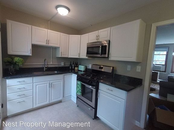 2nd image of 340 Ellis Ave APT 21