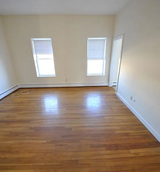 178 N Beacon St #11 — Photo 11