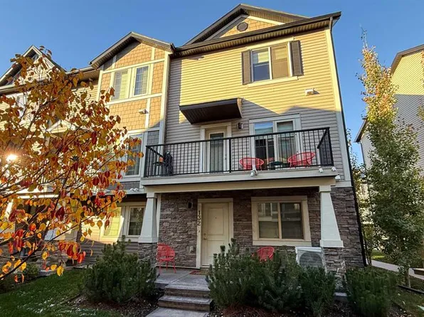 132 S Legacy Point SE, Calgary, AB T2X 3Z3