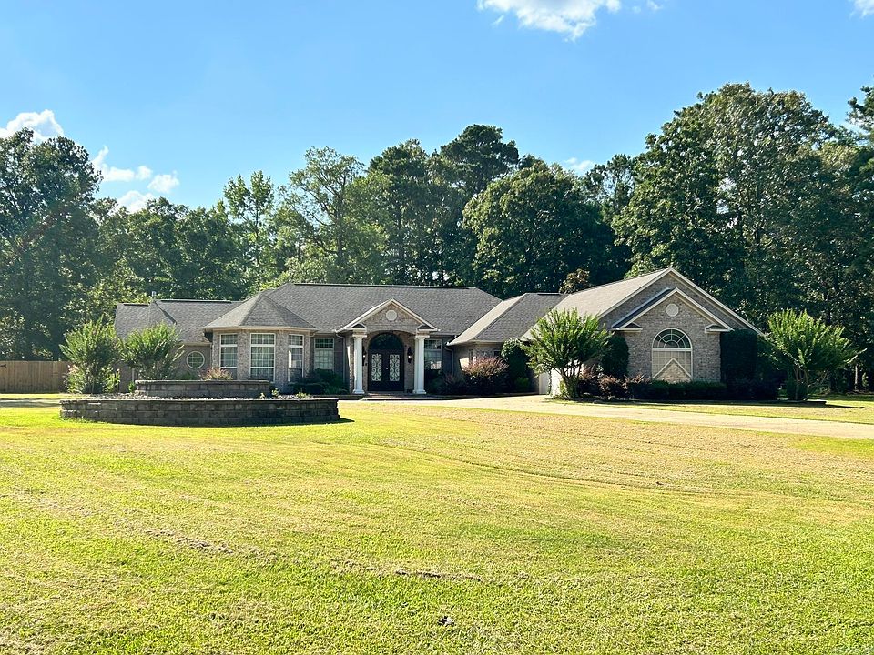 1st image of 2 Champion Ridge Dr