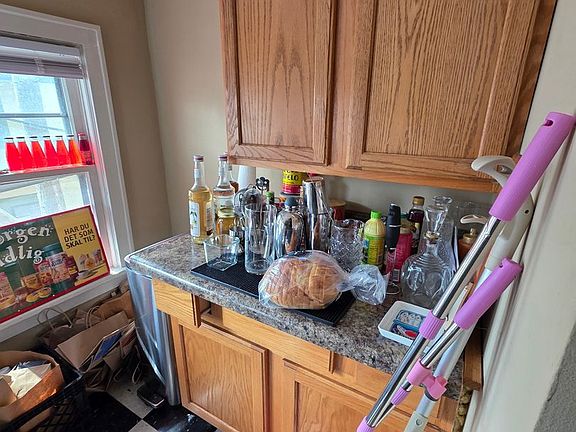 4th image of 3421 Humboldt Ave S #2