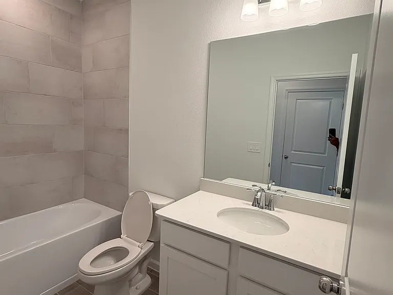 8732 SW 69th Ct — Photo 4