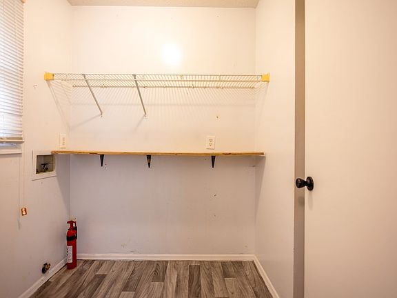 3rd image of 214 23rd Ct