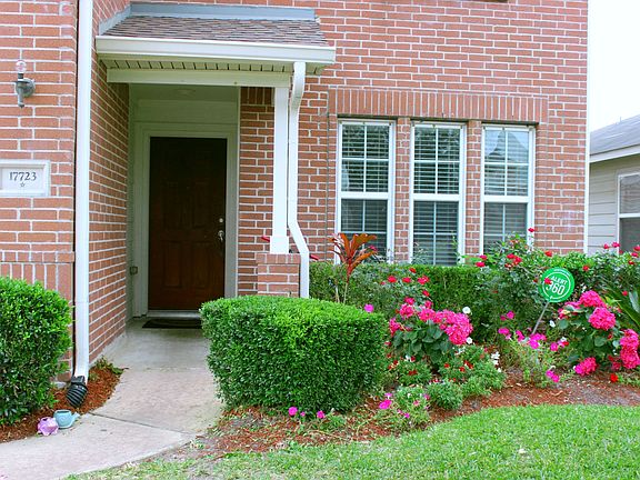 3rd image of 17723 Scarlett Falls Ln