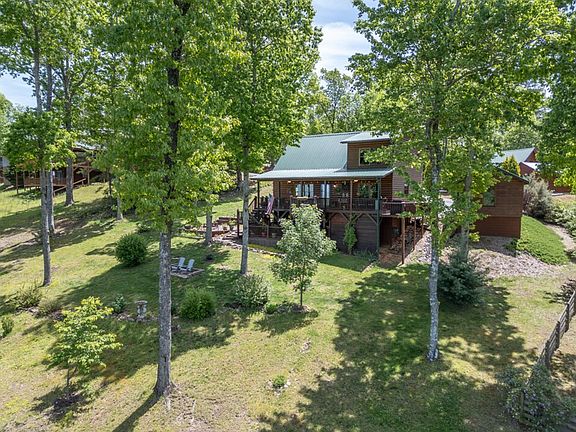 42nd image of 1055 Carolina Fox Cir