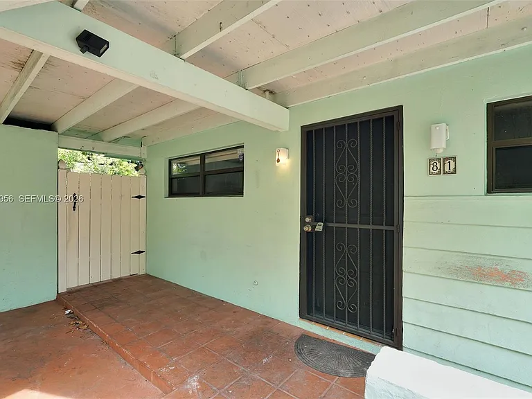 81 NW 41st St #2 — Photo 32