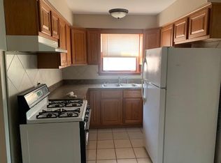 6239 Birmingham St APT 2W, Chicago Ridge, IL 60415