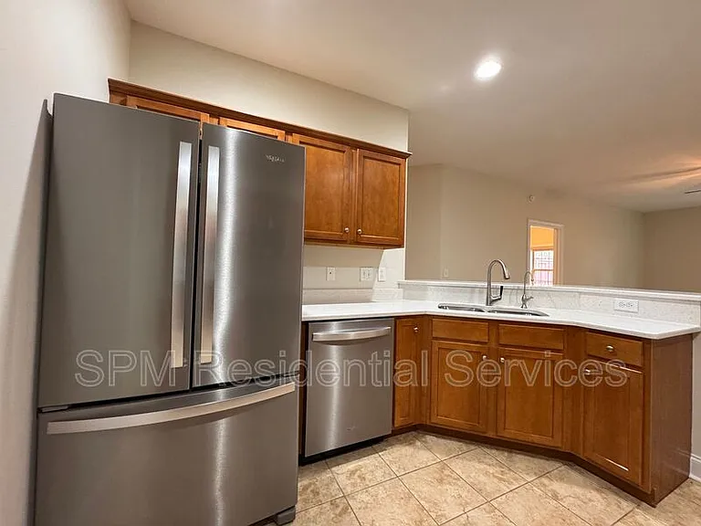 4534 Regent Dr — Photo 13