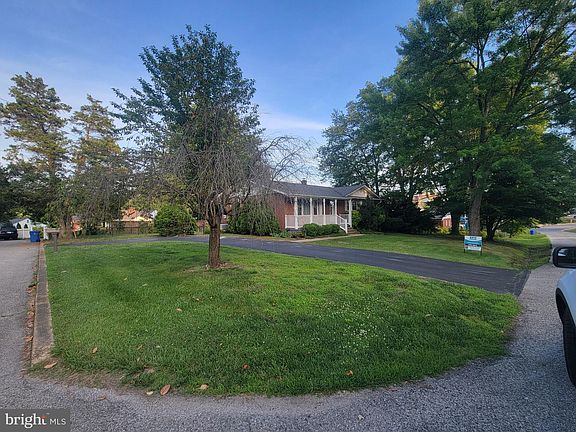 4th image of 705 Anne Arundel Ave