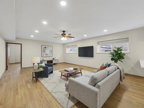 4942 N Sheridan Rd #7, Chicago, IL 60640