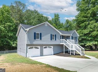 493 Silverthorne Cir, Douglasville, GA 30134