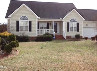 618 Ashley Meadows Dr, Winterville, NC 28590