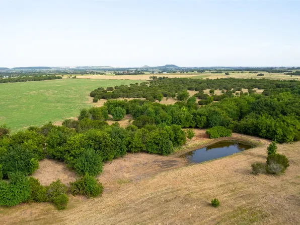 11 County Road 200, Stephenville, TX 76401