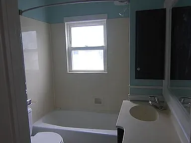 910 S Anderson St — Photo 11