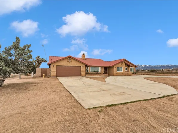 9035 Bonanza Rd, Phelan, CA 92371