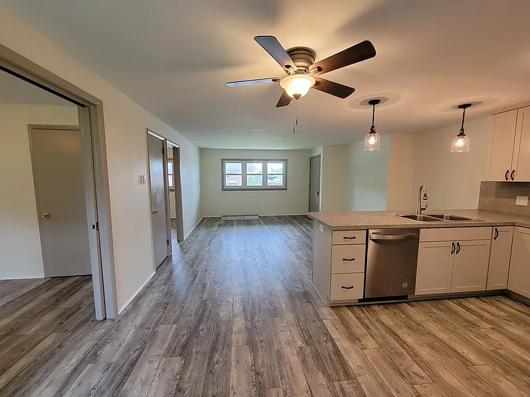 190 Carbaugh Dr — Photo 4