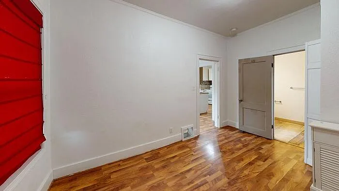 205 3rd Ave NE — Photo 7