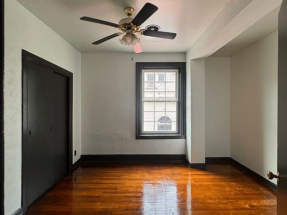 4th image of 342 Mahoning Ave NW