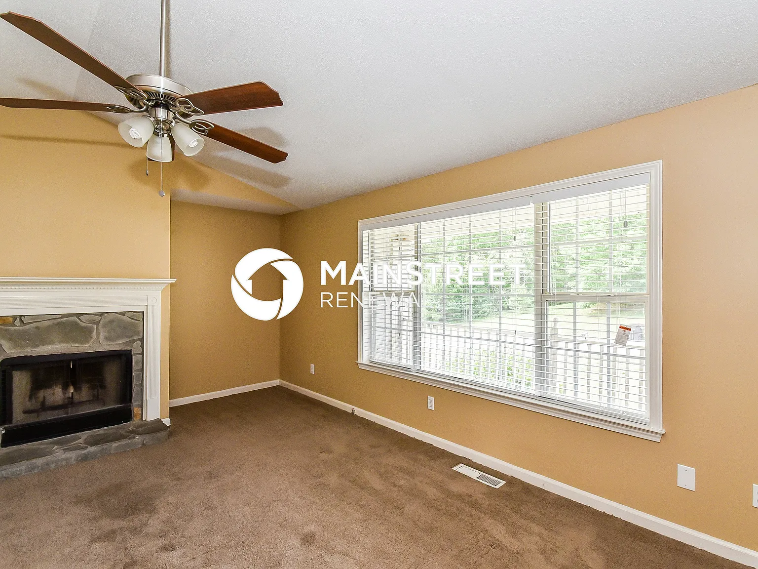 2423 Cheyenne Ct — Photo 3