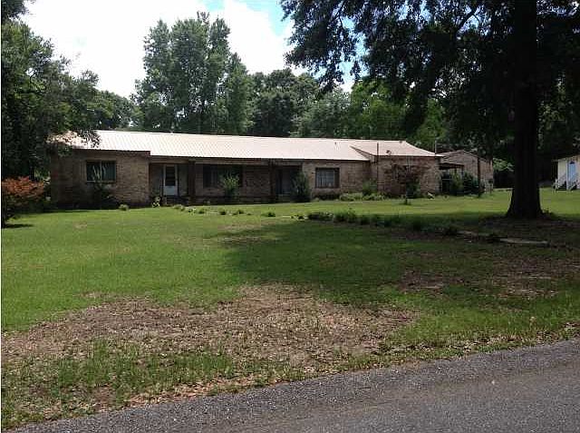 2nd image of 4557 Hillview Dr