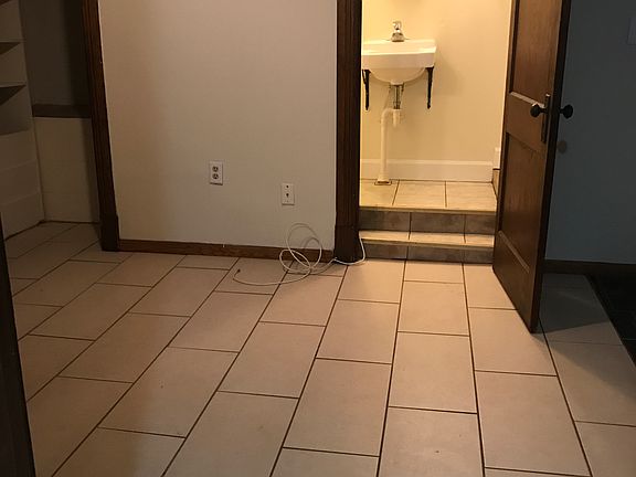 2nd image of 708 E 11th St APT 19