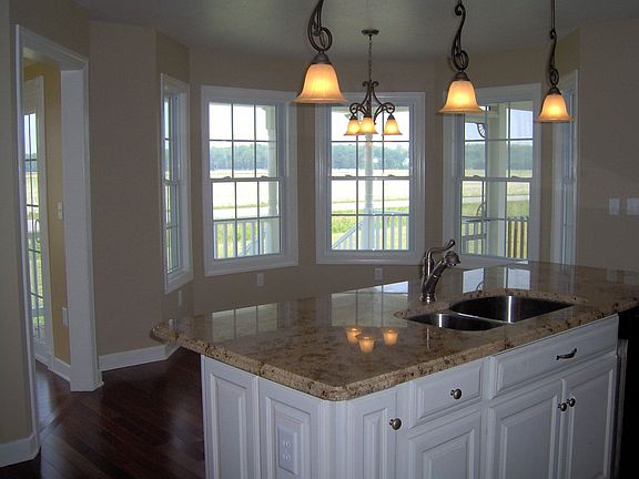 Kitchen and Breakfast Nook