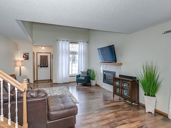 2nd image of 1819 Riverwood Dr