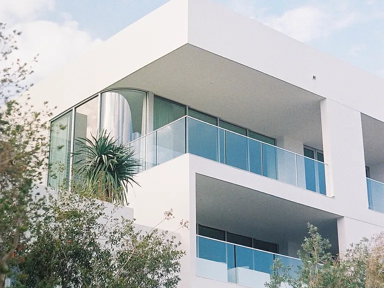 Sleek Minimalist Architecture - Elevated luxury living at its finest. Expansive private terraces, sleek minimalist architecture, and seamless indoor-outdoor flow define this West Hollywood gem at Asteras Kings.