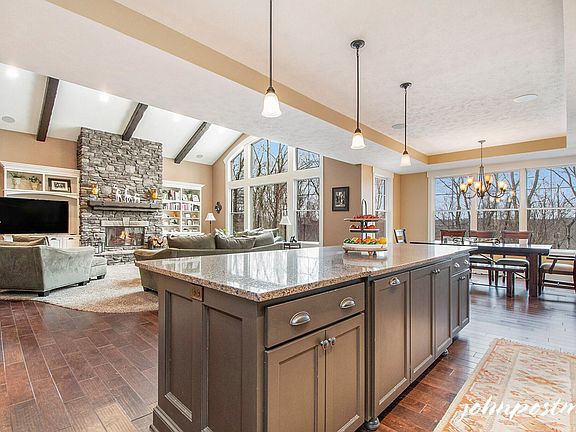2nd image of 1650 Sterling Oaks Ct SE