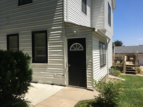 1329 S 31st St #5, Omaha, NE 68105