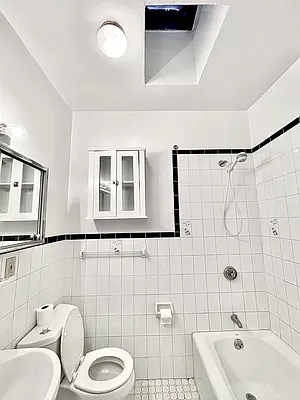 Rented by Oxford Property Group | media 6