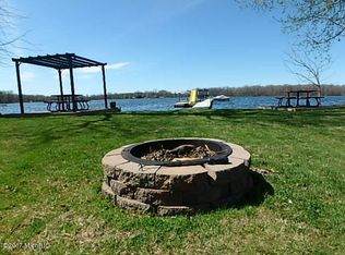 64766 Prairie River Rd, Sturgis, MI 49091