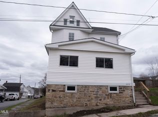 2216 4th St, Altoona, PA