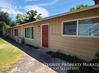 325 S Shasta Ave #325, Eagle Pt, OR 97524