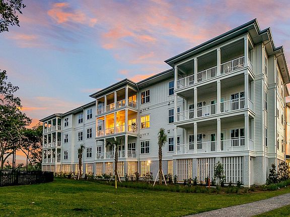 4th image of 345 Longshore St #933