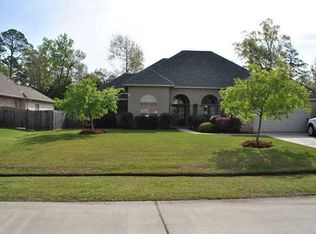 139 Beau Arbre Ct, Covington, LA 70433