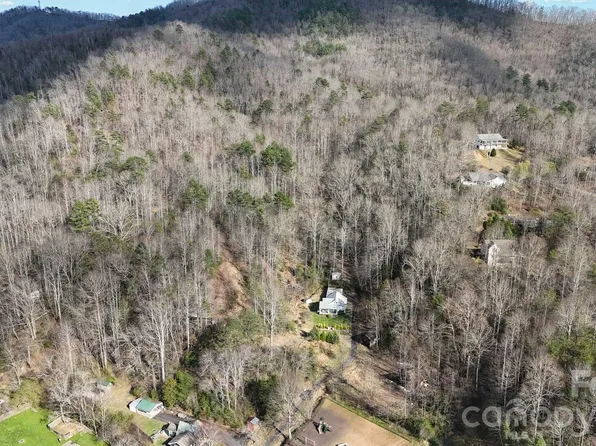 105 Marble Dr, Sylva, NC 28779