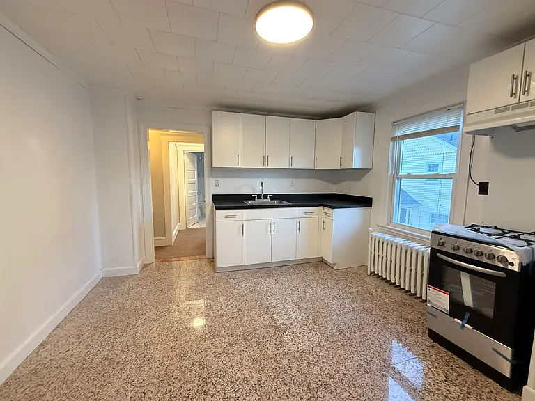 221 N Midland Ave #2 — Photo 5